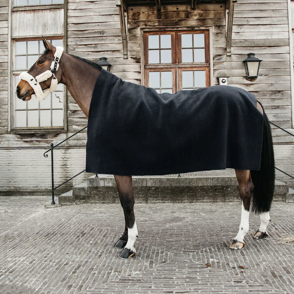 Kentucky Horsewear Carré de laine lourd Schwarz - Couverture de Selle