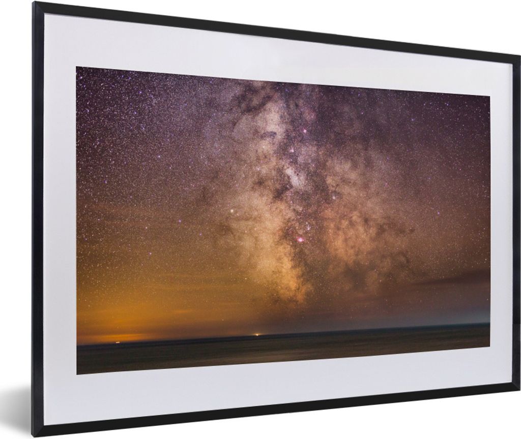 MuchoWow Gerahmtes Poster Bunter Himmel mit der Milchstraße 60x40 cm - Poster mit Schwarzem Bilderrahmen Wandposter Rahmen Foto Bilder - Schlafz...