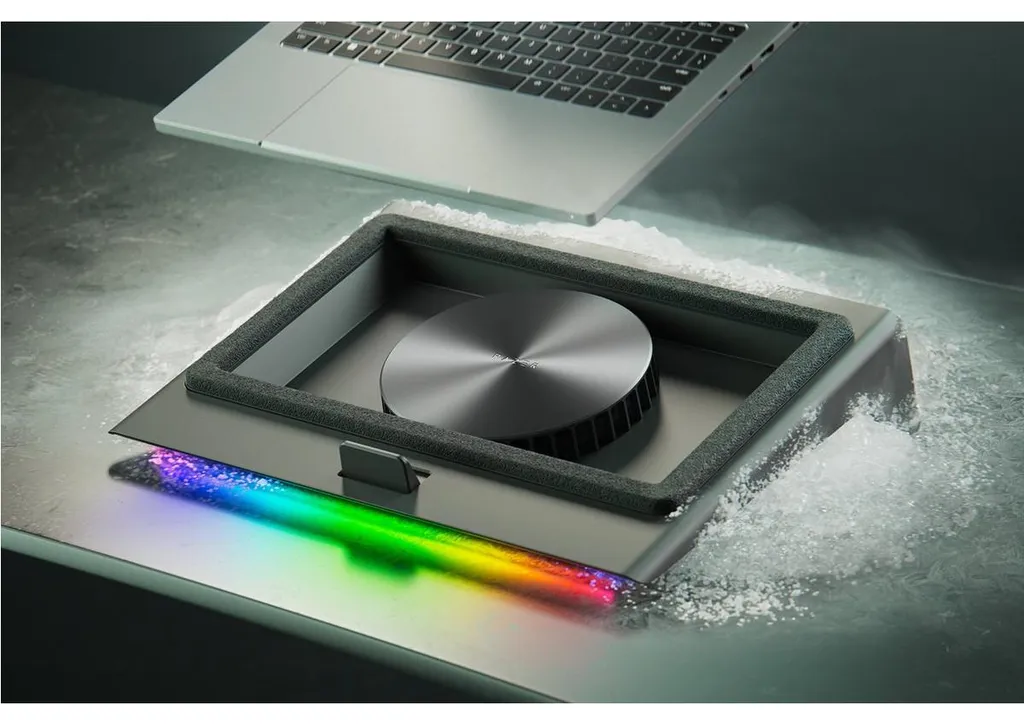 Évitez la surchauffe avec le Pad de refroidissement pour portable Razer - 3