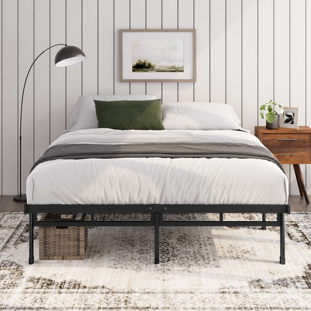Modernes Metallbett mit schlichtem Design – ideal für stilvolle Schlafzimmer.
