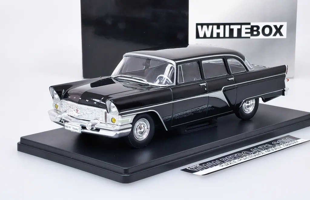 GAZ M-13 Chaika 1:24 Noire - Idéal pour Décoration Bureau ou Collection
