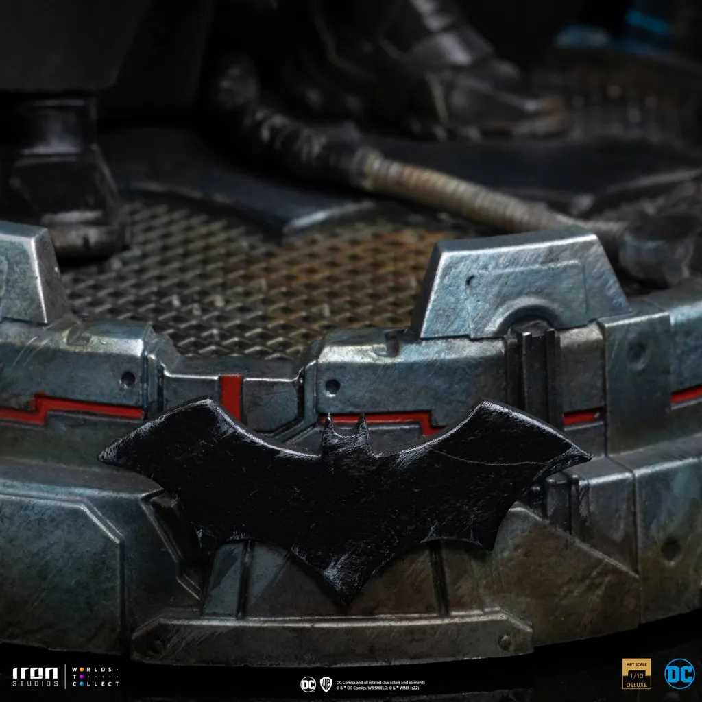 Statue Iron Studios DC Comics Batman Unleashed 1/10 Deluxe Art Scale - 16