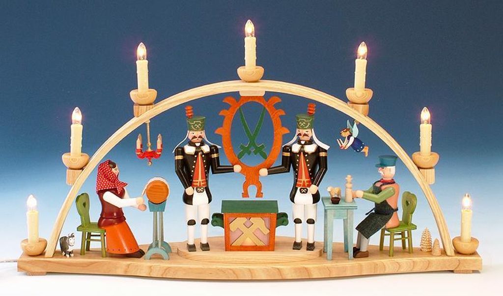Schwibbogen Erzgebirge-Motiv farbig (66x37cm) von Knuth Neuber