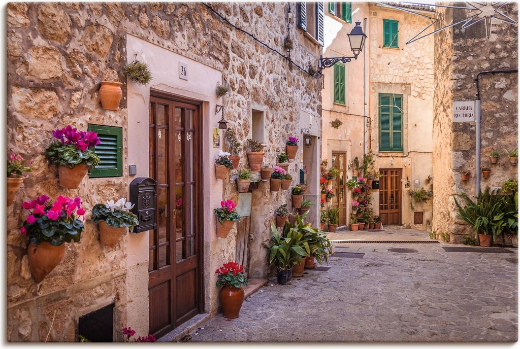 ARTland Leinwandbild Altstadtgasse in Valldemossa II Größe: 60x40 cm