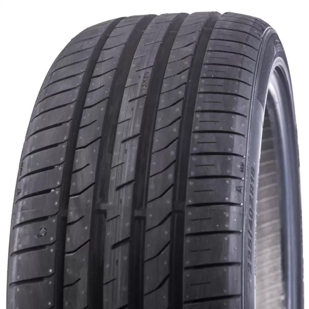 Nexen Nfera Primus 235/40 R17 94 W XL FR Immagine del prodotto 