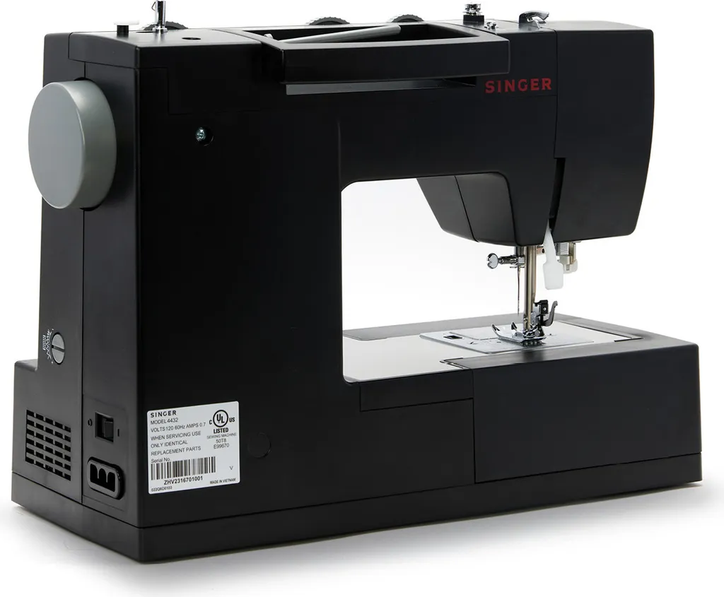Machine à coudre SINGER 4432 Black Edition automatique et robuste - 9