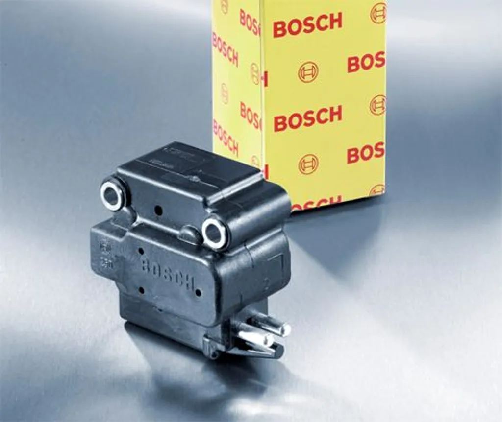 Moteur électrique BOSCH F 026 T03 002 - Pièce d'origine haute fiabilité