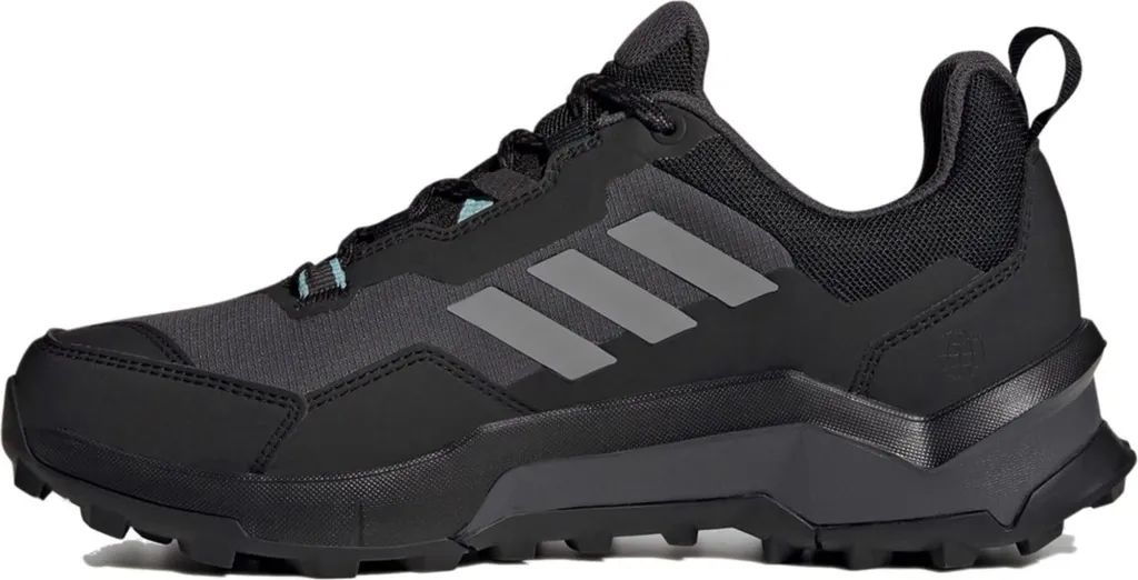Pieds au Sec en Rando avec Adidas Terrex AX4 GTX FZ3249 GORE-TEX Noire
