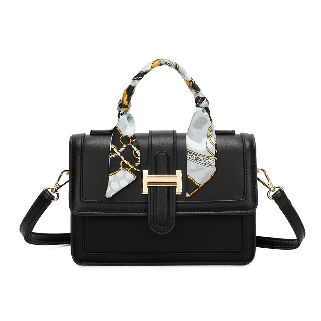 Recensione Borsa Gallantry Gracy: l'Accessorio Nero con Foulard di Tendenza