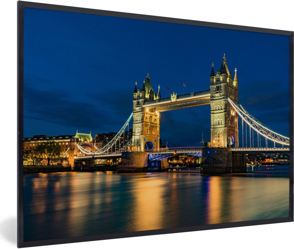 MuchoWow Gerahmtes Poster Tower Bridge beleuchtet am Abend in England 90x60 cm - Poster mit Schwarzem Bilderrahmen Wandposter Rahmen Foto Bilder ...