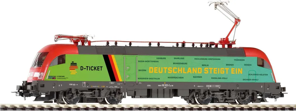 Locomotive Taurus Piko 57827 : Fiabilité et réalisme PluX22 DB AG VI