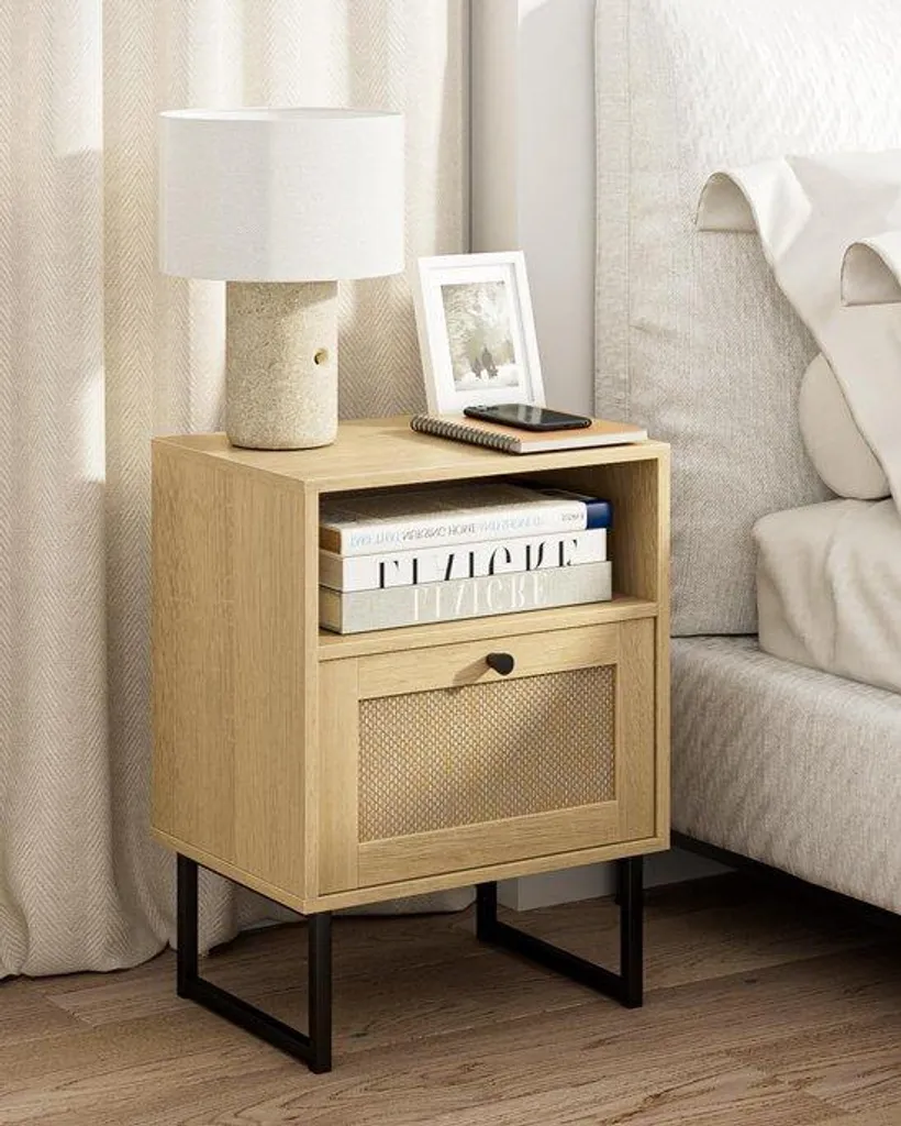 Table de chevet en chêne gain de place pour optimiser les petits coins