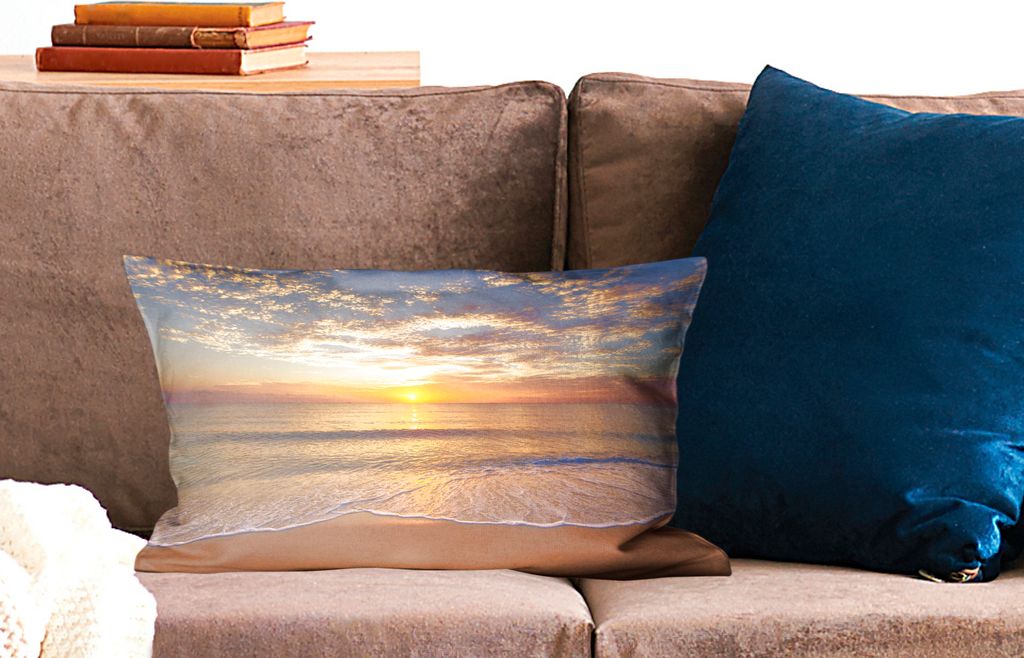 MuchoWow Zierkissen Sofakissen Wohnzimmer Dekokissen 50x30 cm Strand - Sonnenuntergang - Meer - Wohnzimmerdekoration - Polster mit Photo