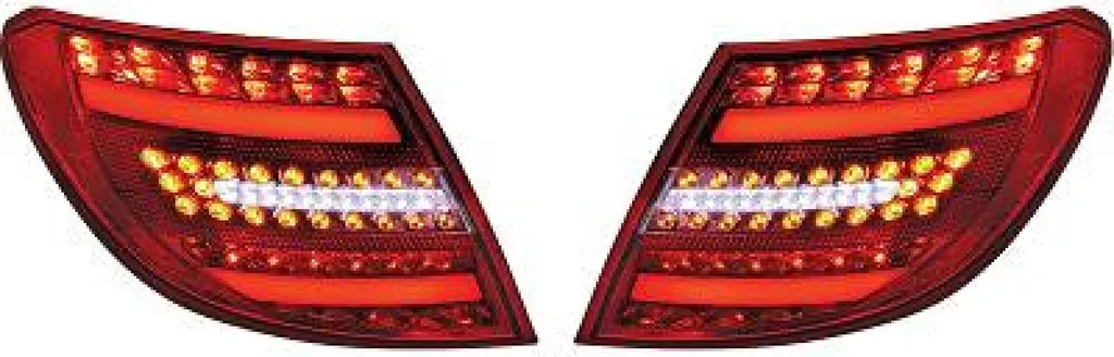 Feux arrière LED Mercedes W204 Lightbar rouge-chrome finition luxe