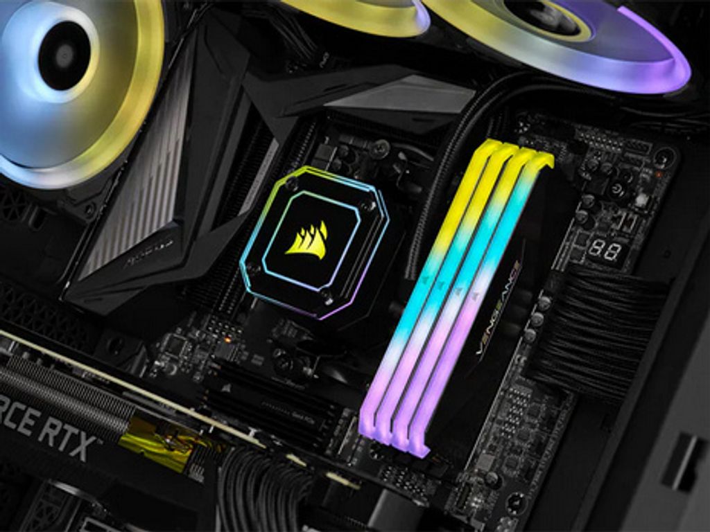 Corsair Vengeance RGB RT Schwarz 128GB Kit (4x32GB) DDR4-3600 CL18 DIMM Arbeitsspeicher