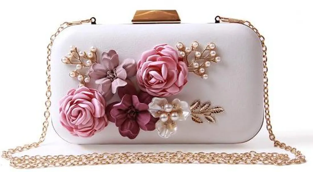 Petite pochette en cuir grainé avec dragonne amovible pour femme