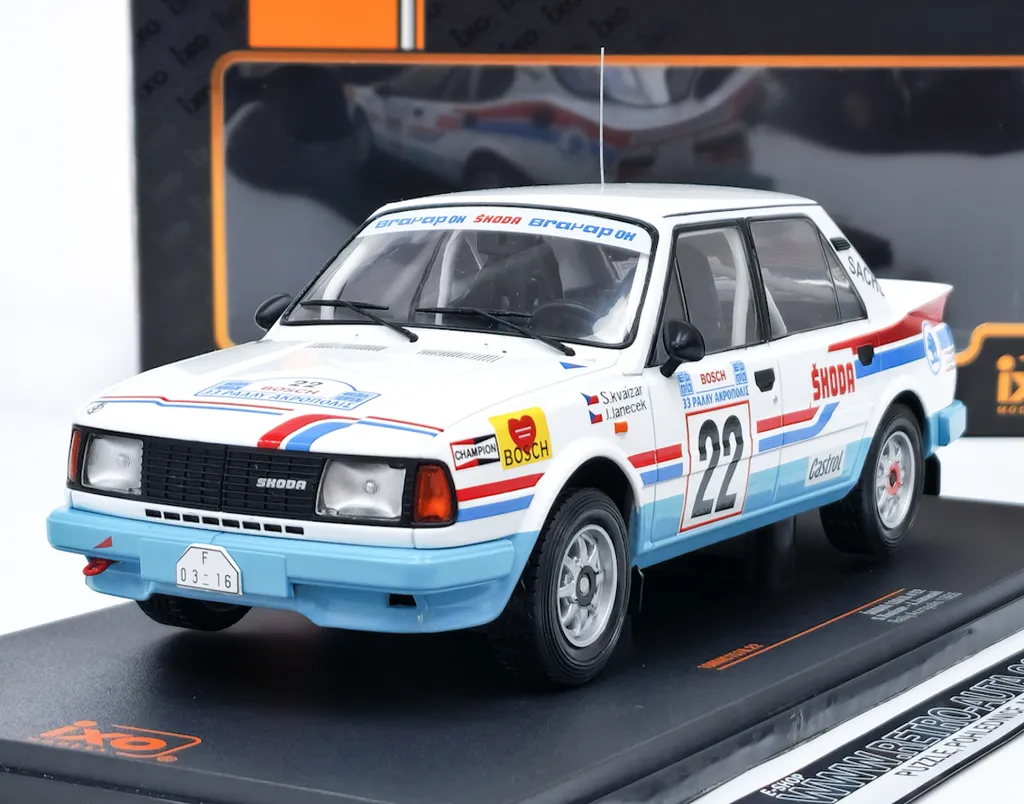 Škoda 130 LR No.22 Rallye Acropolis 1986 IXO 1:18 - Miniature de Collection