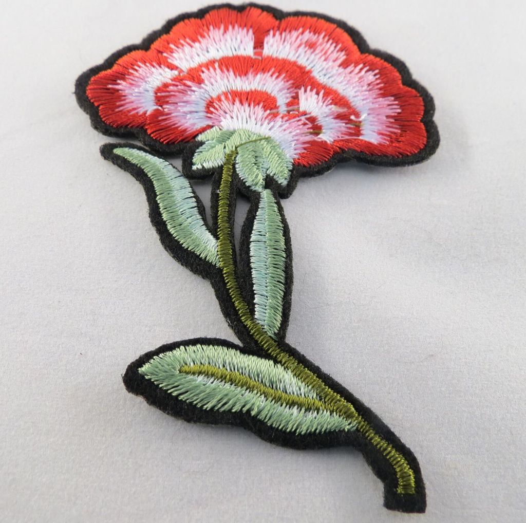 Anstecker Aufbügler gestickte Rose
