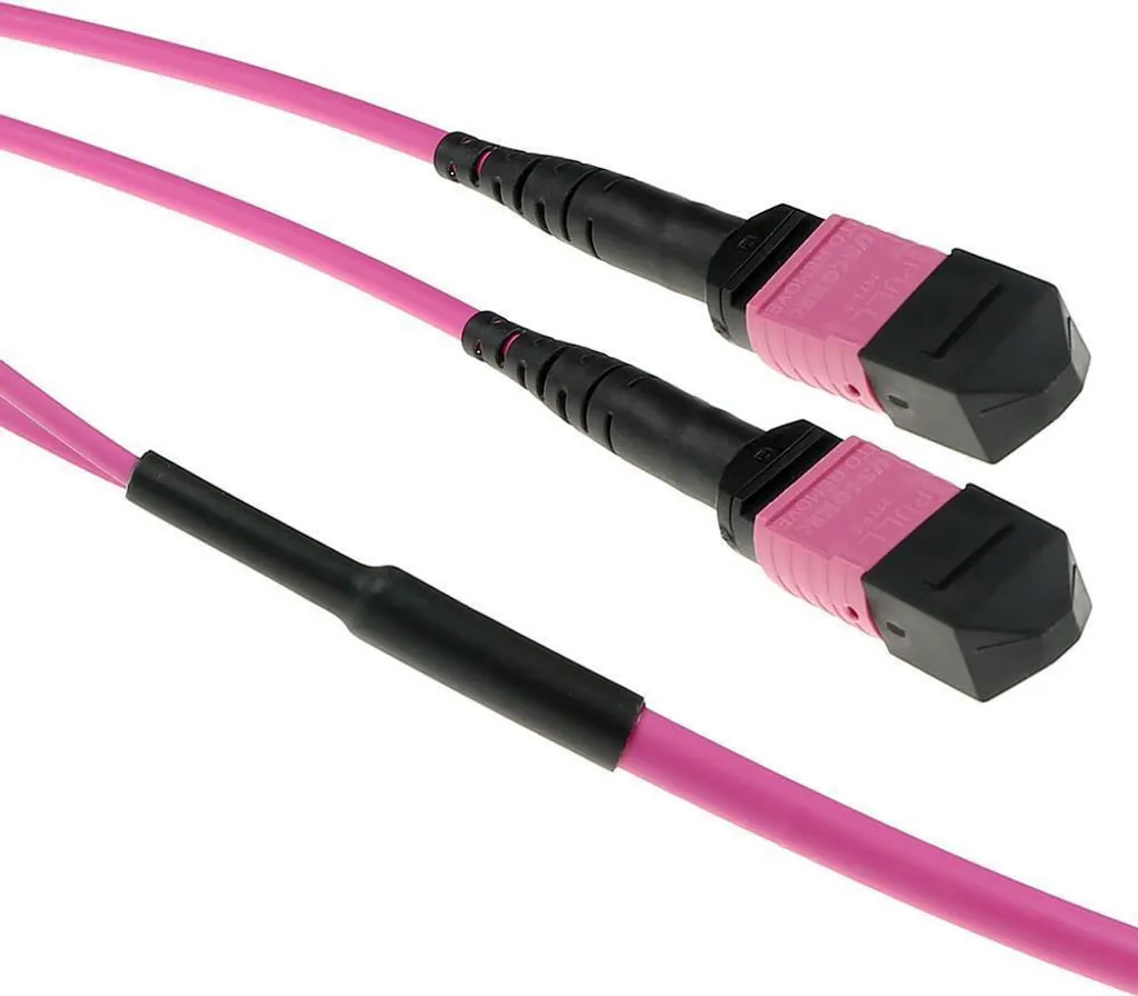 Câble fibre OM4 10 mètres polarité A avec MTP MPO femelle haute densité