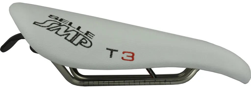 Selle SMP T3 Blanche 133 mm : Finissez-en avec les Douleurs de Selle