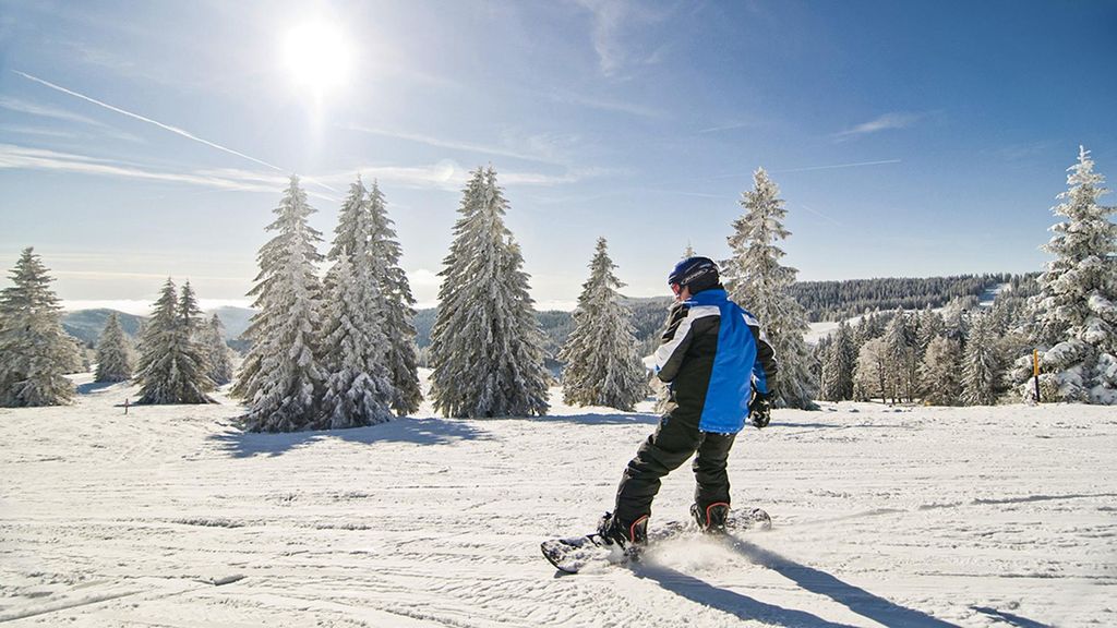 Jochen Schweizer Snowboard Kurs Feldberg (2 Tage); Erlebnis verschenken oder selbst erleben; Gutschein gültig für 1 Person Gruppengröße: 4-10 P...