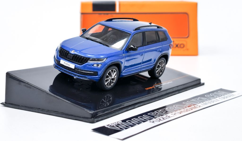 Ixo Models CLC559 Skoda Kodiaq Sportline 2018 blau metallic Produktbild 13