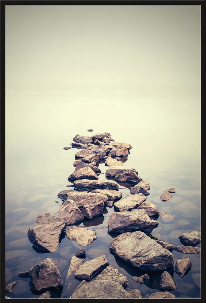 Lakeshore Rocks Affiche Silent Horizon - Cadre Shinsuke Maxi Noir 61x91