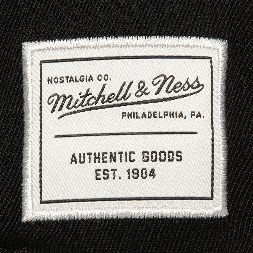 Mitchell & Ness Casquette Comfy Core Stretch Noire Ajustable Unique - 10