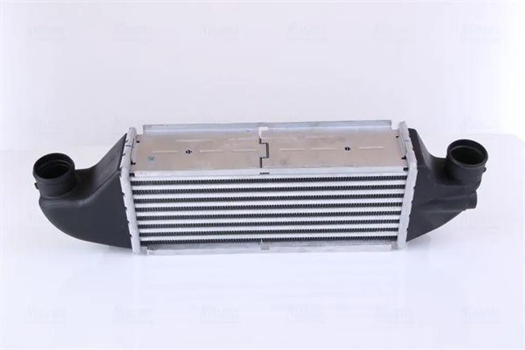 Analisi Tecnica Intercooler Nissens 96693 - Ricambio Ford OE 1079310