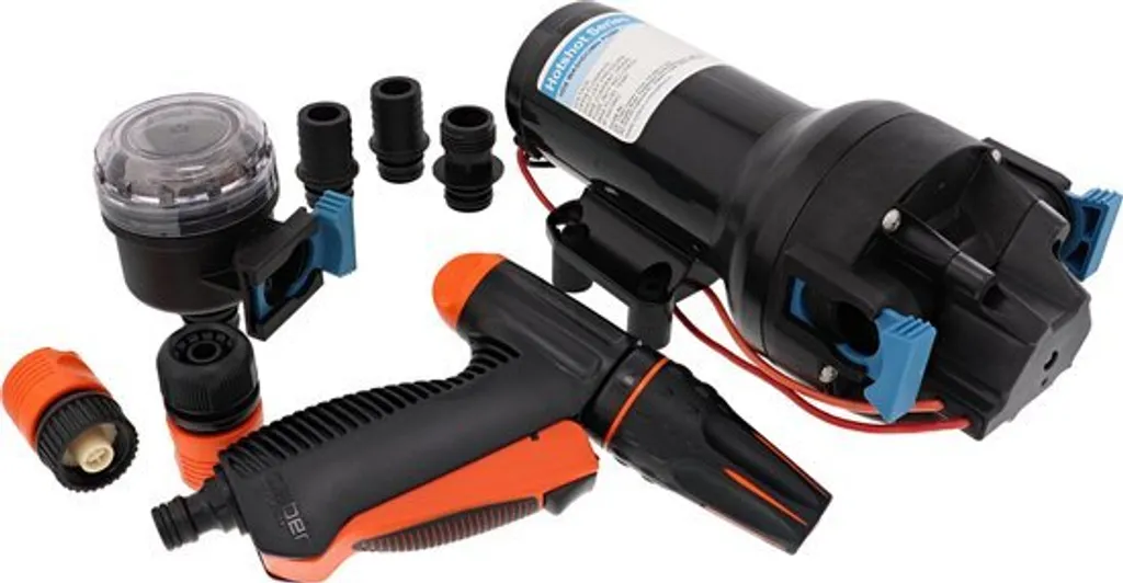 Nettoyer un pont de bateau incrusté : Pompe Jabsco Hotshot 23L/min