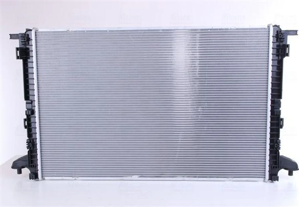 Radiateur moteur NISSENS 606573 pour Touareg et Audi Q7 OE 80A121251C