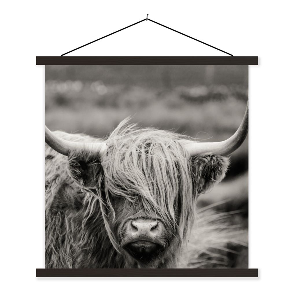 MuchoWow Textilposter Schottischer Highlander - Kuh - Tiere - Schwarz-Weiß - Ländlich 40x40 cm mit schwarzem Rahmen - Fotos