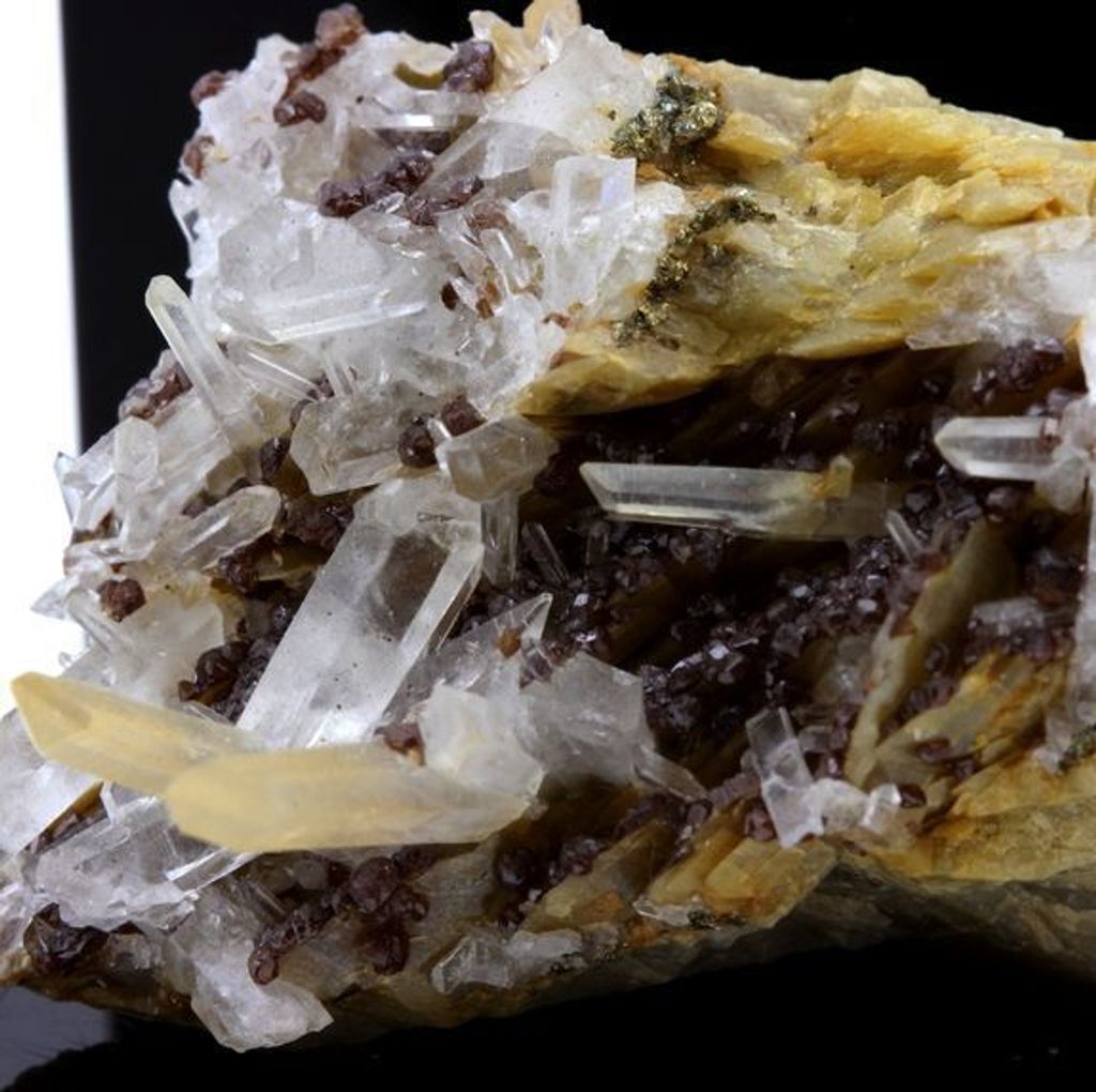 Sphalerit, Pyrit, Siderit, Quarz 194,1 Karat