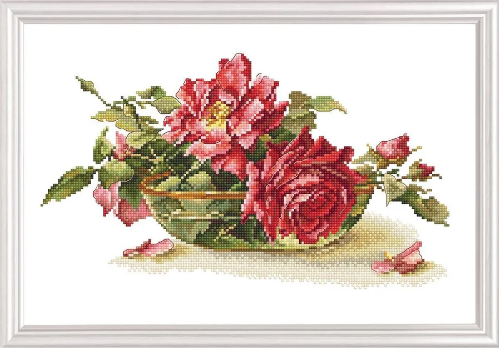 Kit de point de croix compté motif floral Roses dans un bol de thé