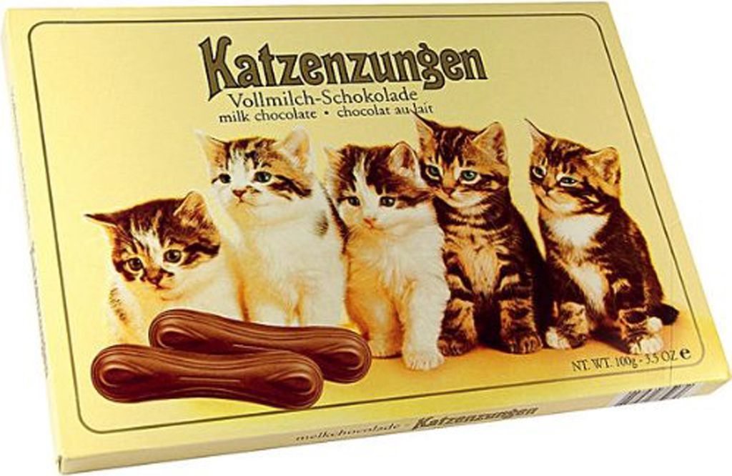 A box of Sarotti Katzenzungen milk chocolate with kittens on the front.