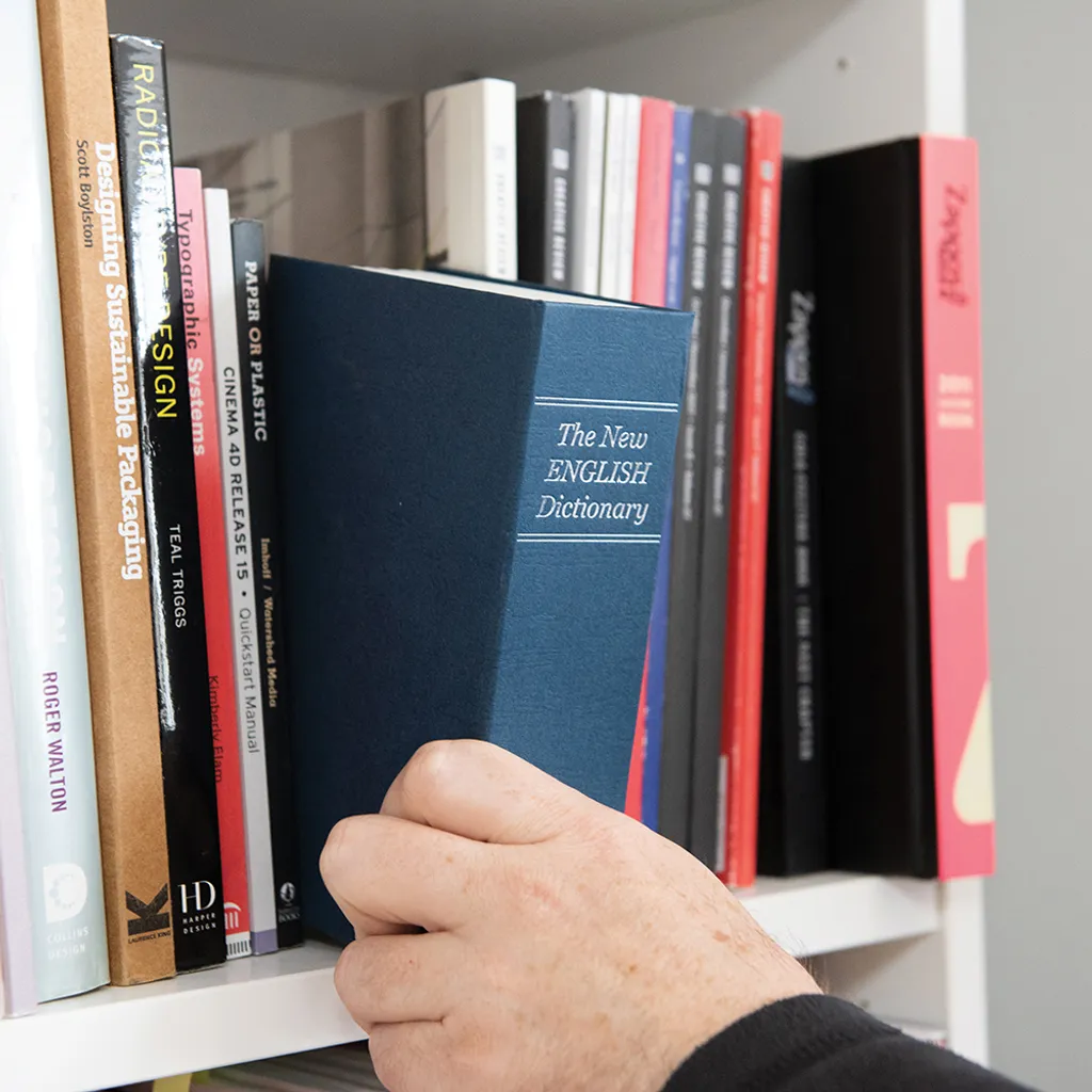 Cachette dictionnaire coffre-fort secret avec verrouillage à code noir - 11