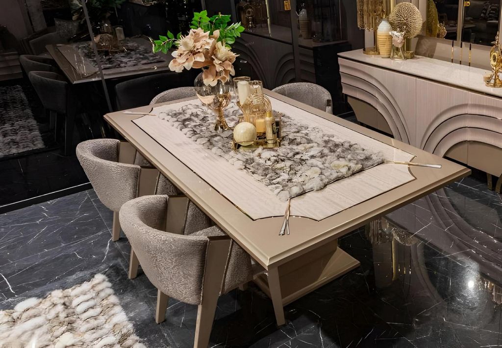 Exklusives Esszimmer-Set: Hochwertiger Tisch und 4 bequeme Stühle