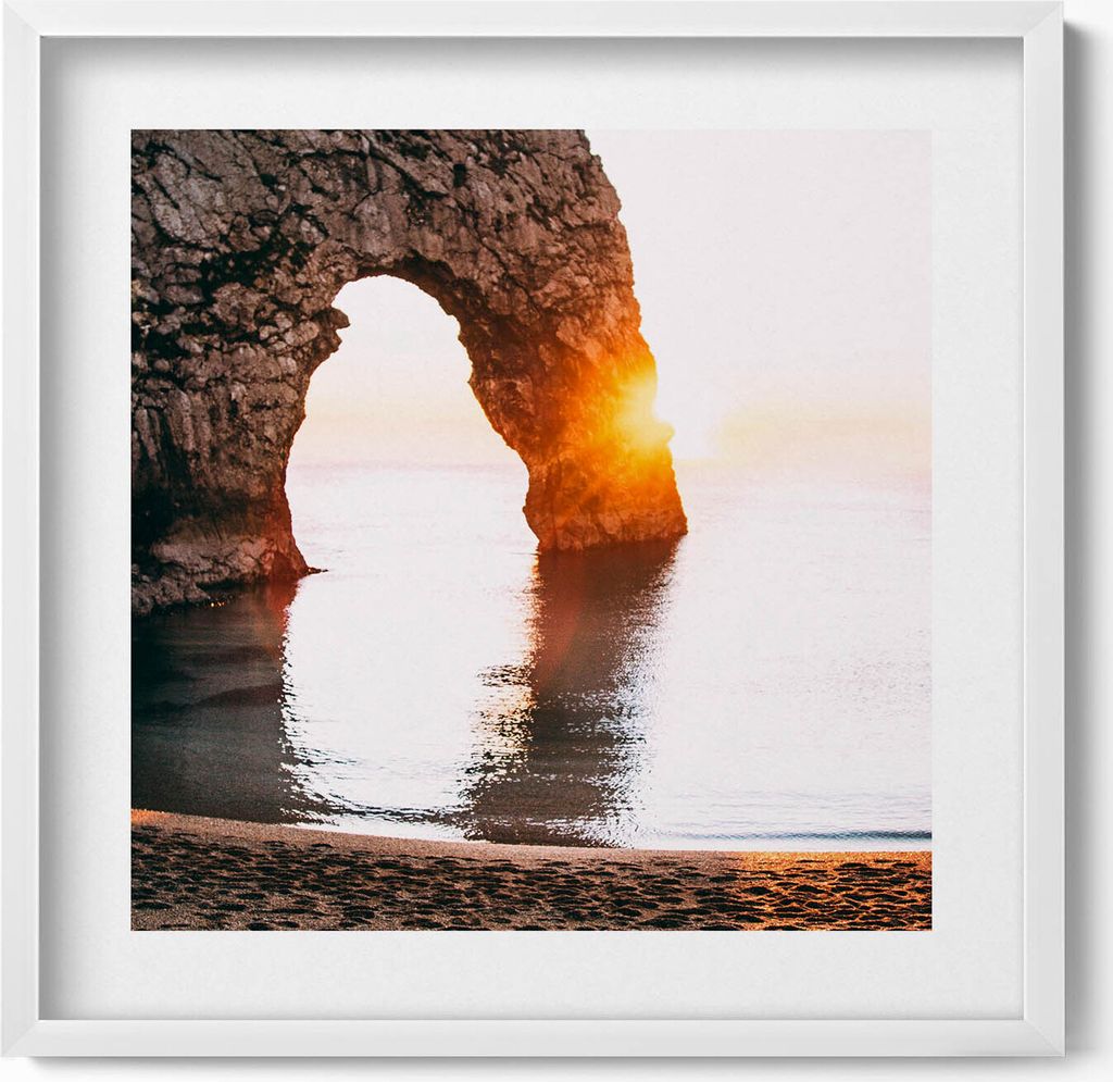 Felsen am Meer, Strand und Sonne– Wandbild mit Rahmen – Gerahmtes Bild – Wanddekoration – 50x50 cm – Weiß Rahmen