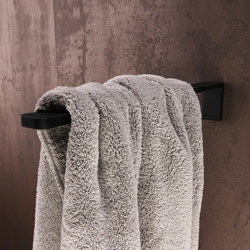 Aménager une salle de bain moderne avec le porte-serviettes Nimco Maya