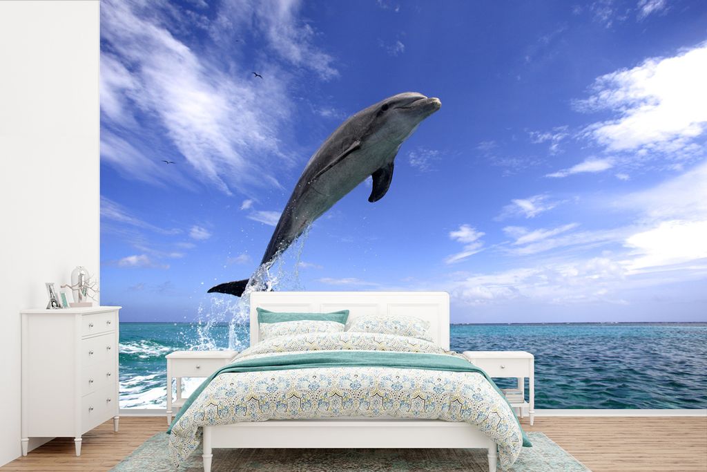 MuchoWow Fototapete für Wohnzimmer oder Schlafzimmer Wandtapete Vinyl Motivtapete Delfin - Meer - Himmel - 420x280 cm - Zimmer für Kinder