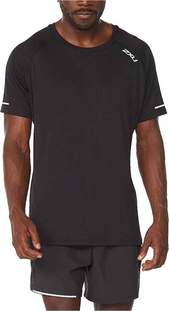 2xu Aero Kurzarm-t-shirt Schwarz L Mann Schwarz L