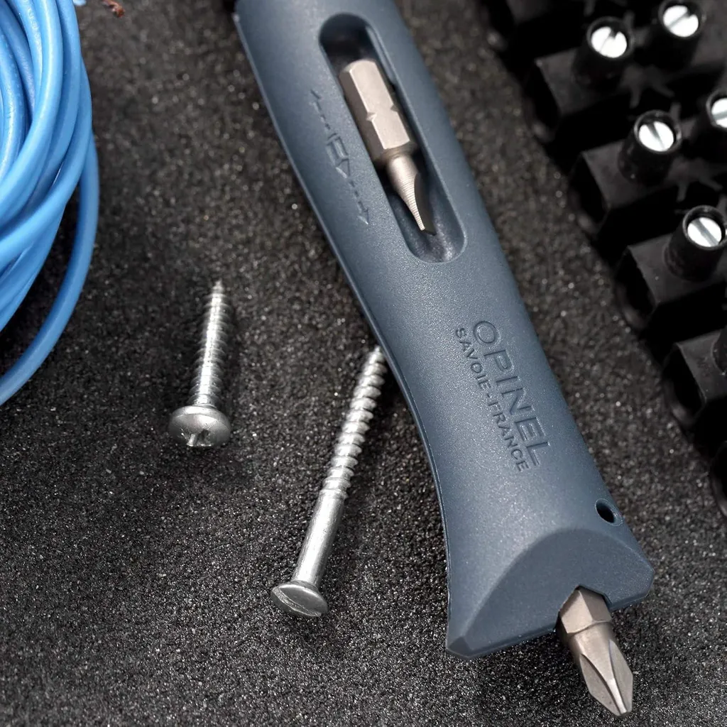 Couteau dénudeur de fil électrique pro avec manche en polyamide