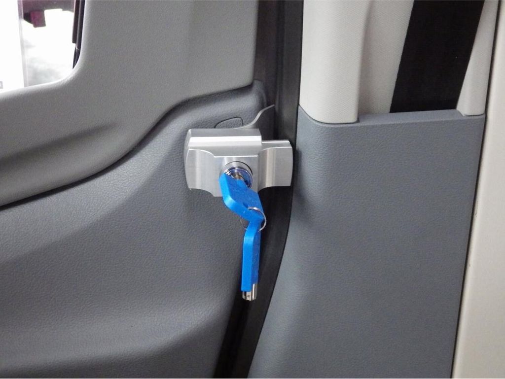 Türschlösser für Ford Transit-Fronttüren nach 2014 – imc