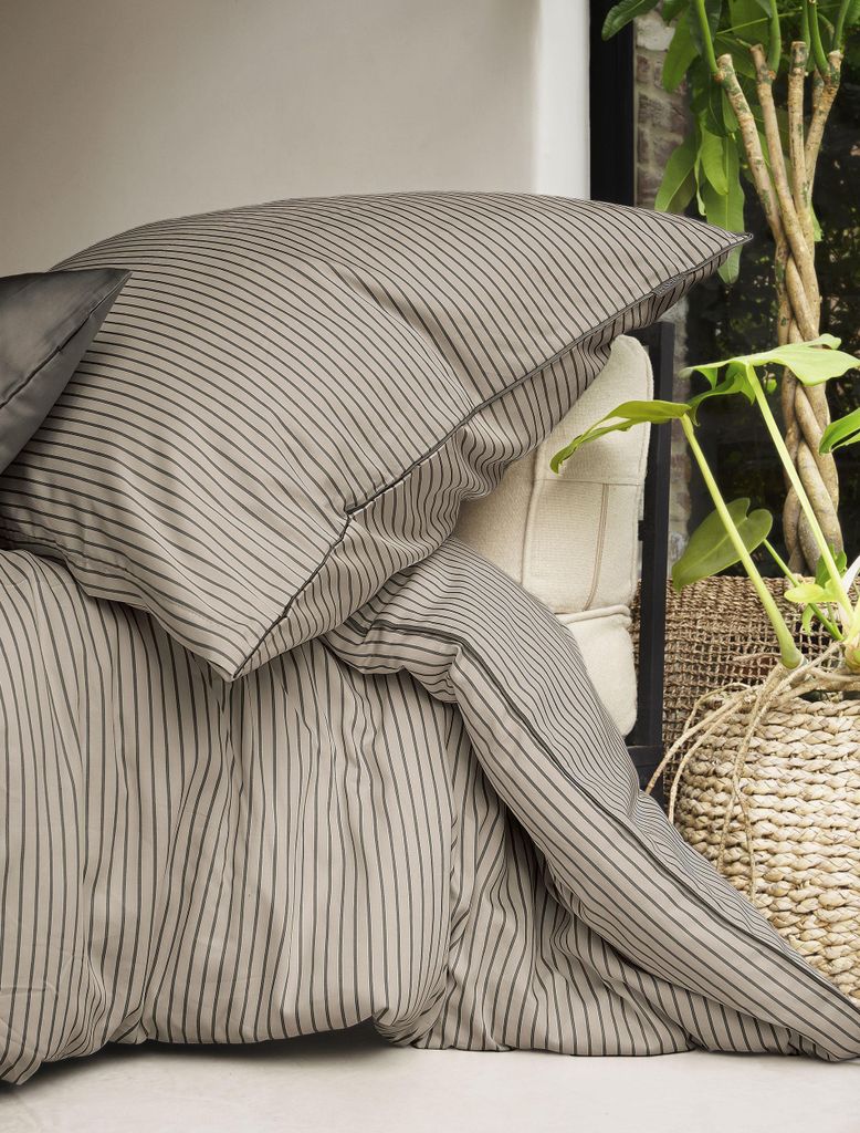 Irisette Mako-Satin Bettwäsche-Garnitur Tokio 8607 Farbe Produktbild 