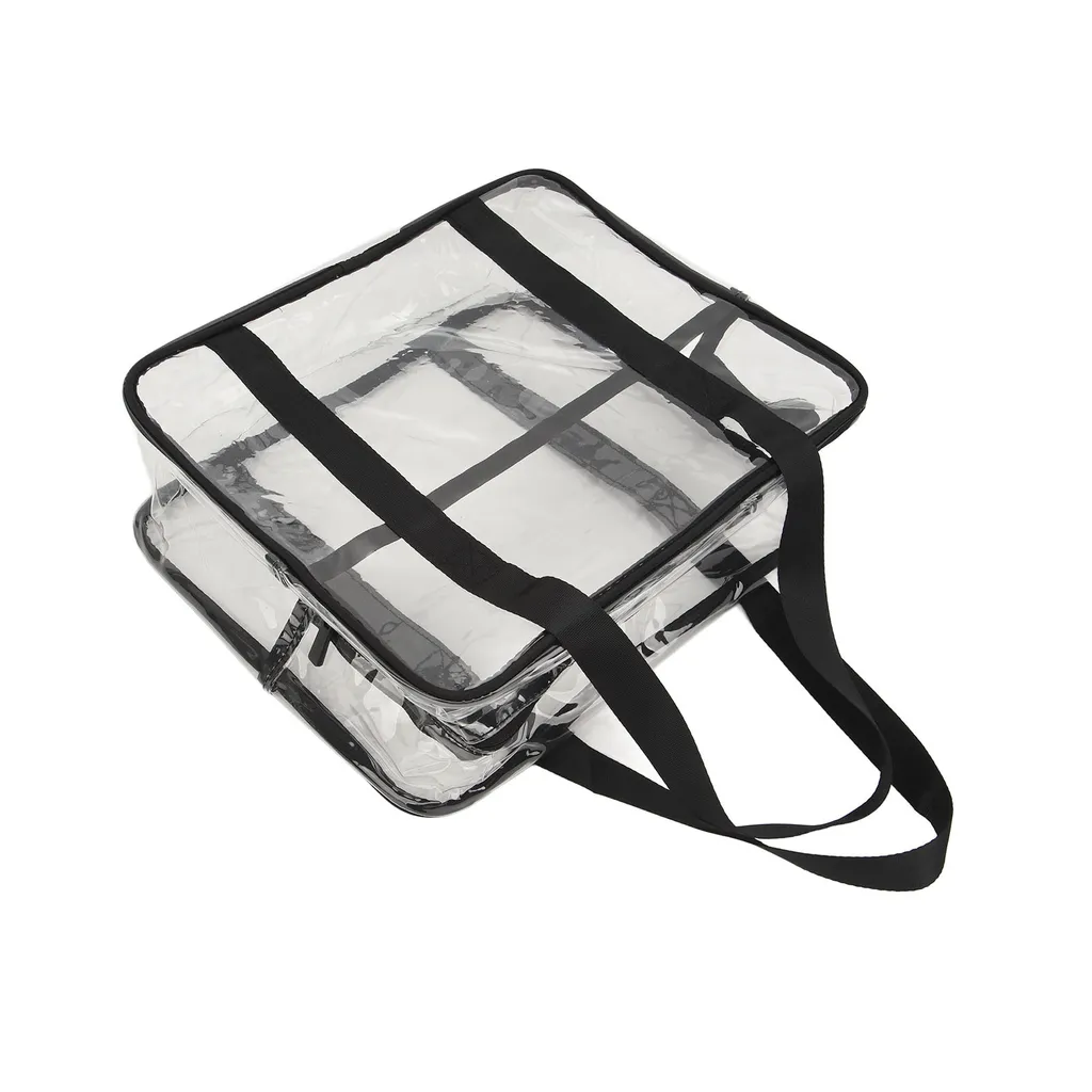 Borsa da spiaggia chic con accessori isolati su sfondo trasparente