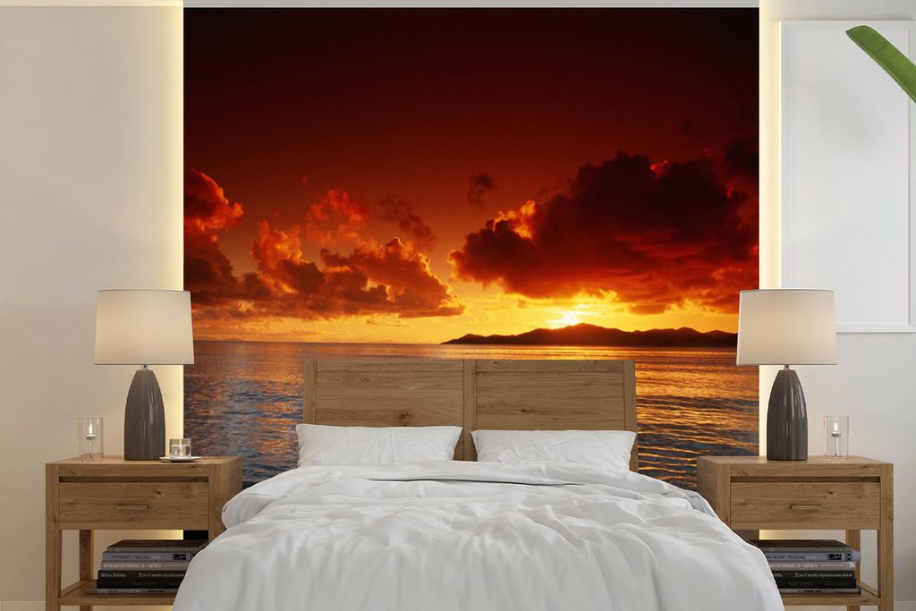 MuchoWow Fototapete für Wohnzimmer oder Schlafzimmer Wandtapete Vinyl Motivtapete Sonne - Berge - Meer - 350x350 cm - Schlafzimmertapete