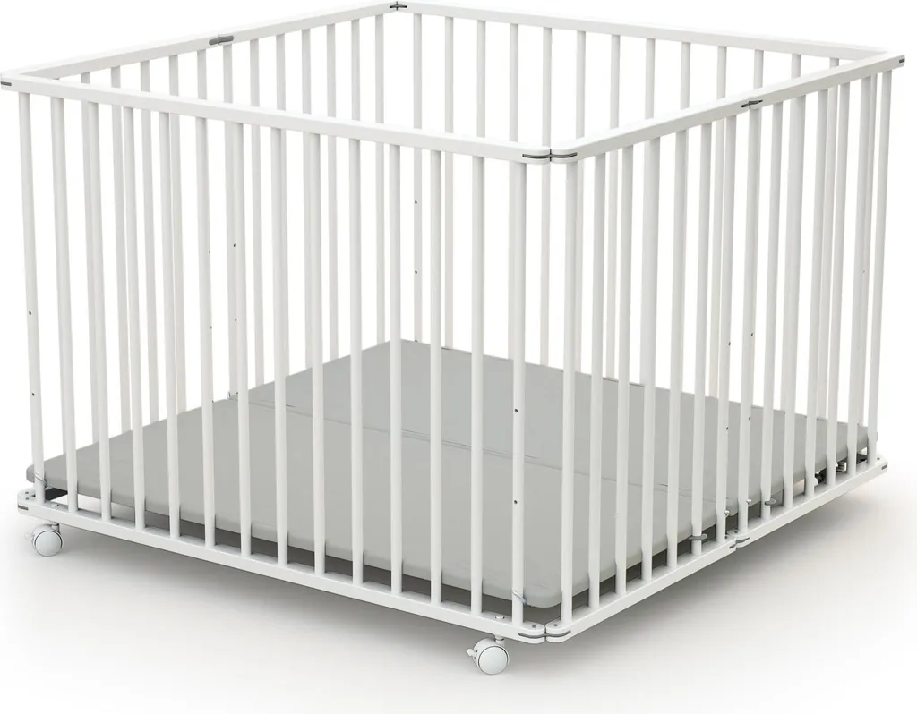WEBABY Parc bébé pliant en bois blanc CALI 100x100 cm avec roulettes