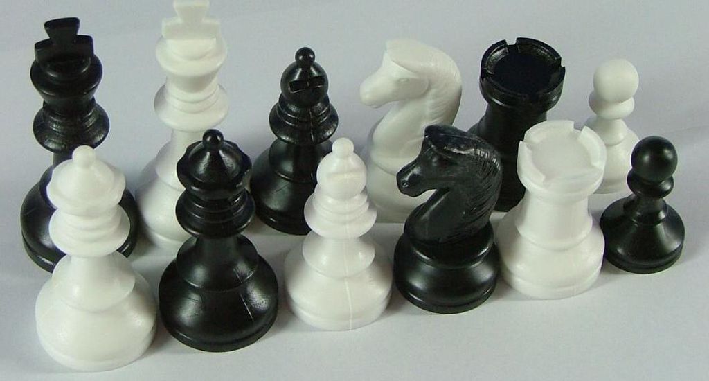Schachfiguren weiss/schwarz KH 74 mm, Staunton Form, ohne Produktbild 