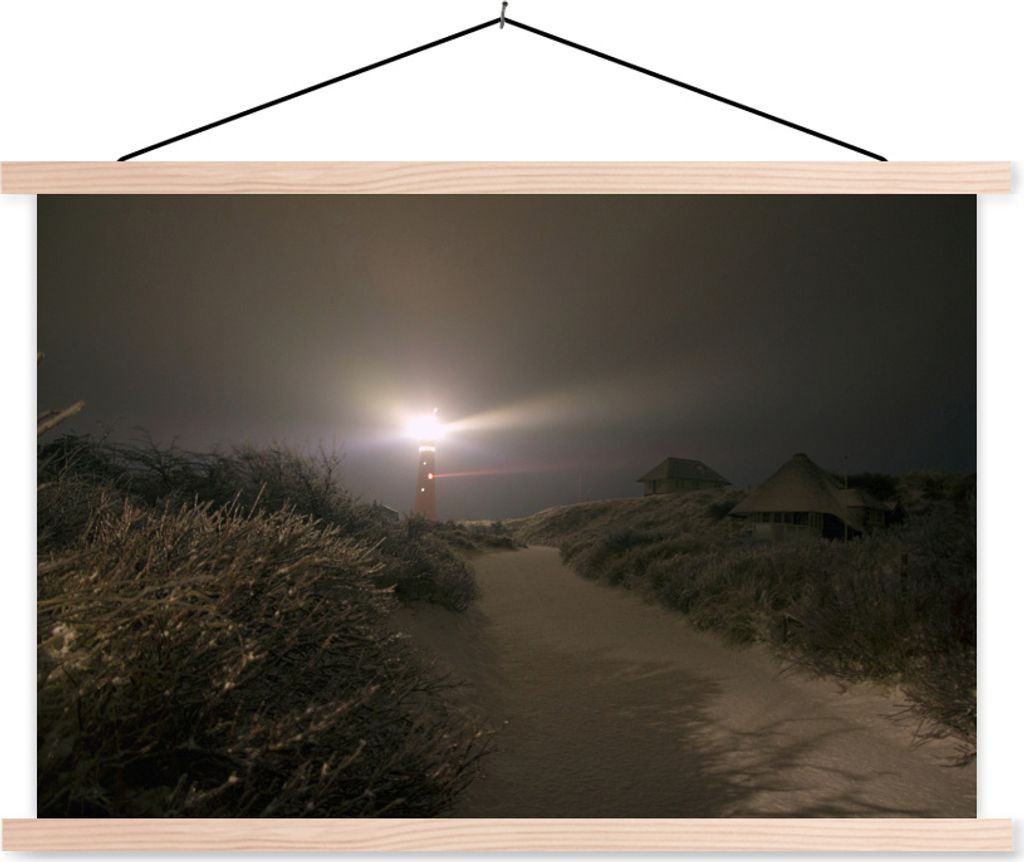 MuchoWow Textilposter Der Leuchtturm von Schiermonnikoog bei Nacht 60x40 cm mit holzfarbenen Rahmen - Bilder