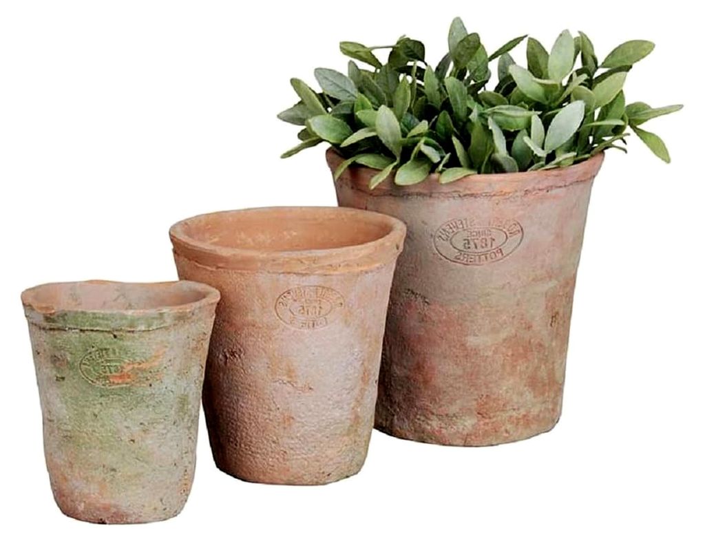 3-teiliges Blumentopfset aus Terracotta im Landhausstil